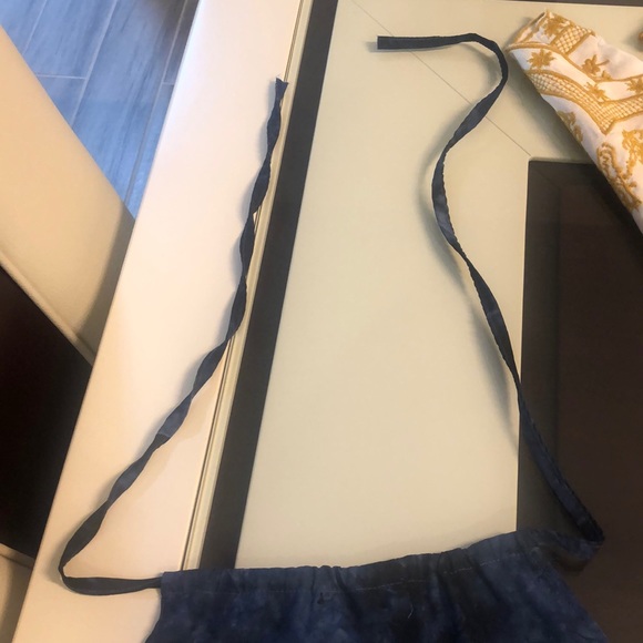 Crop top - Picture 3 of 7